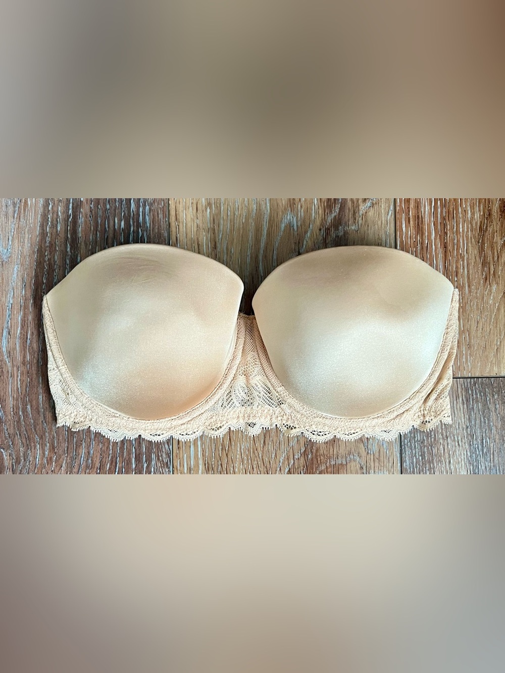 Calvin Klein Nude Strapless Push Up Bra Size 32DD